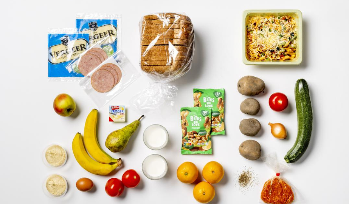 A topdown shot showing what Dutch inmates eat